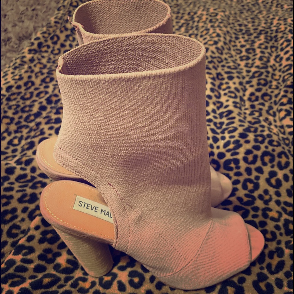 Mauve bootie!